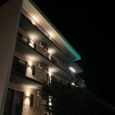 Vd Luxury - Adults Only 16 4*